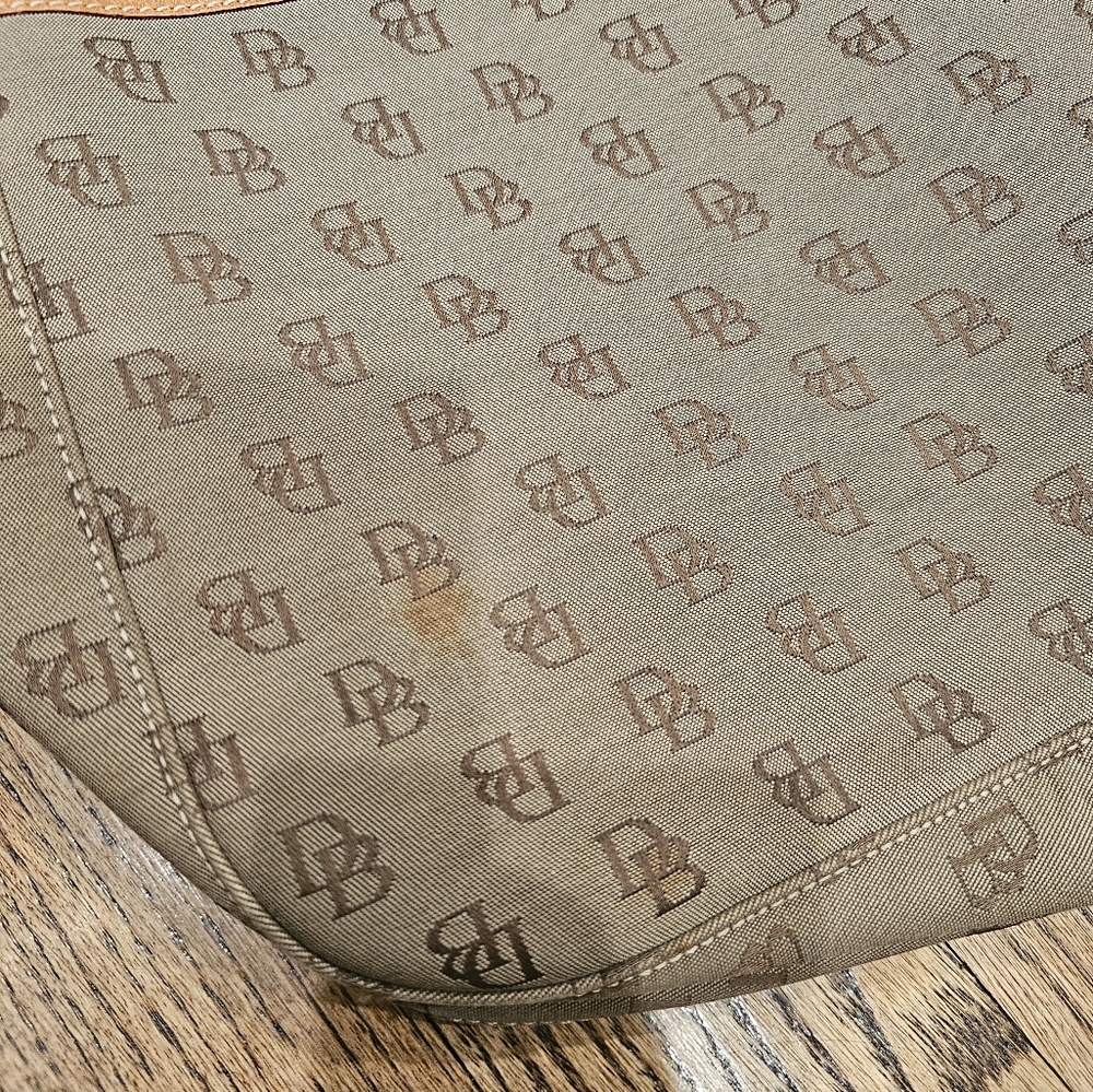 Dooney & Bourke Cabriolet Monogram tan canvas leather flap messenger crossbody - Picture 14 of 15